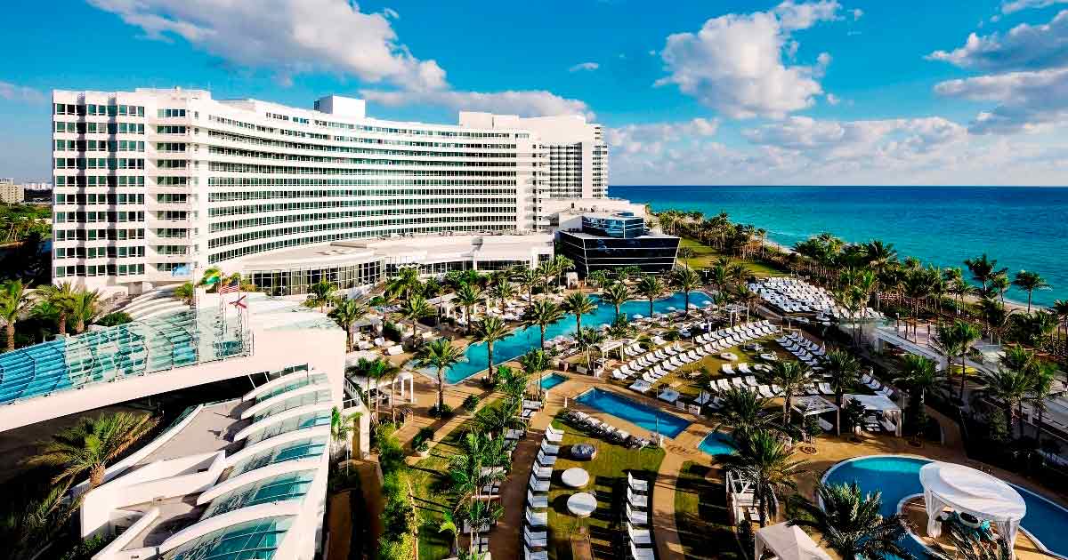 The Ultimate Cocktail Bar Tour at Fontainebleau Miami Beach for